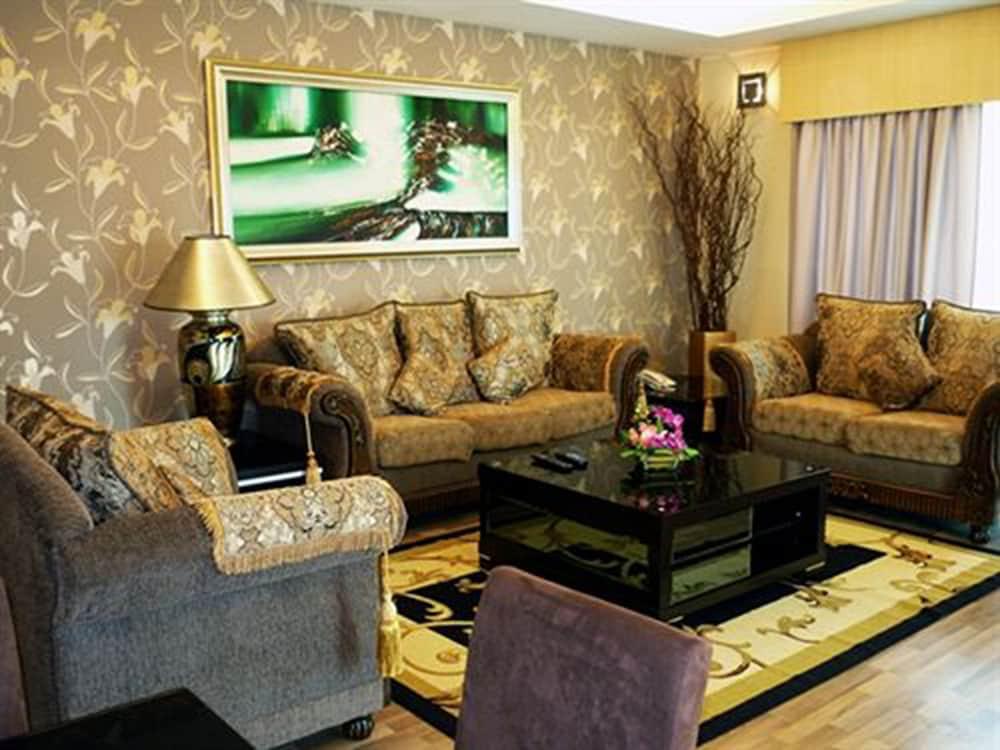 Tower Regency & 4* Ipoh
