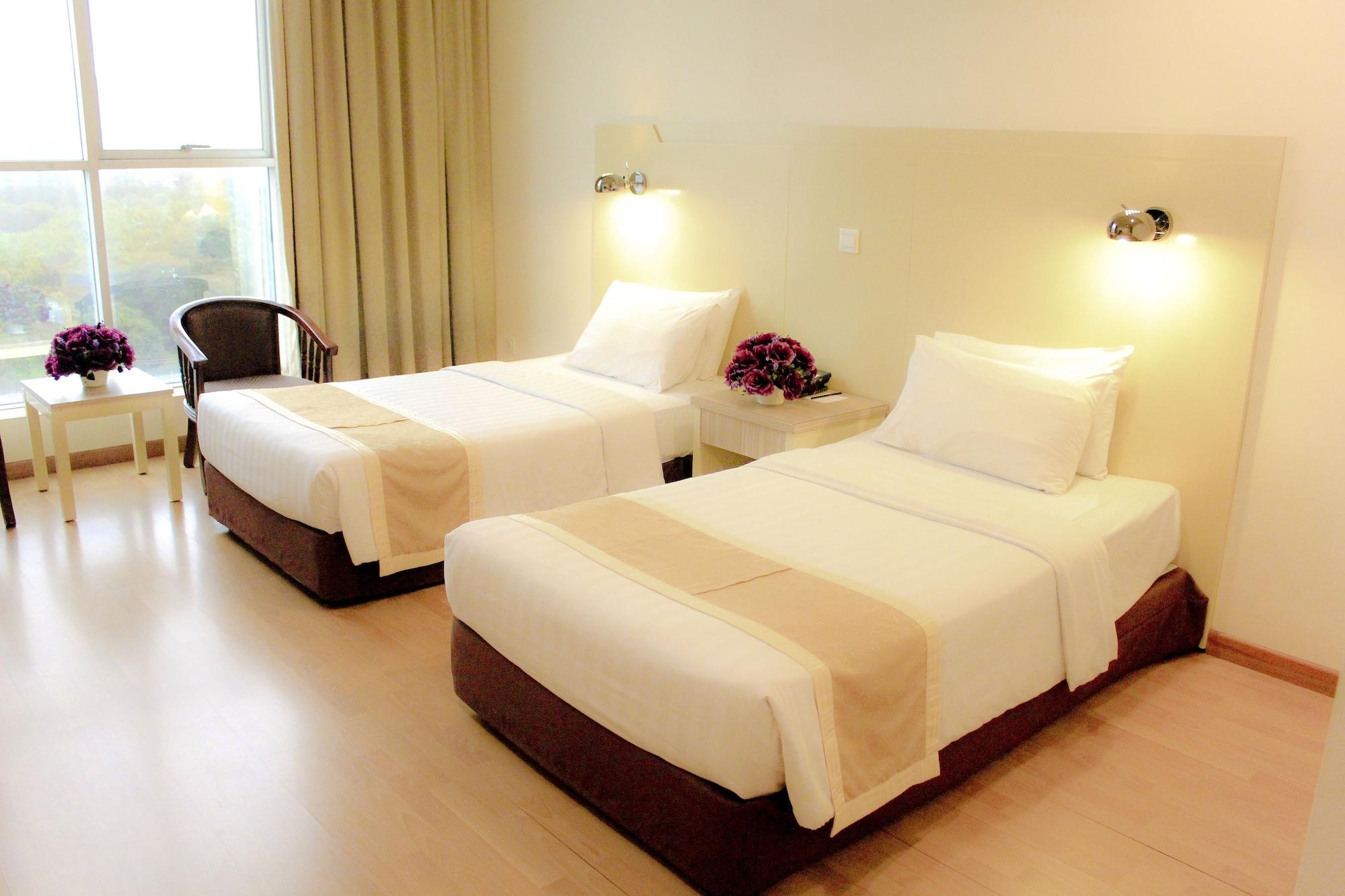 Tower Regency & 4*