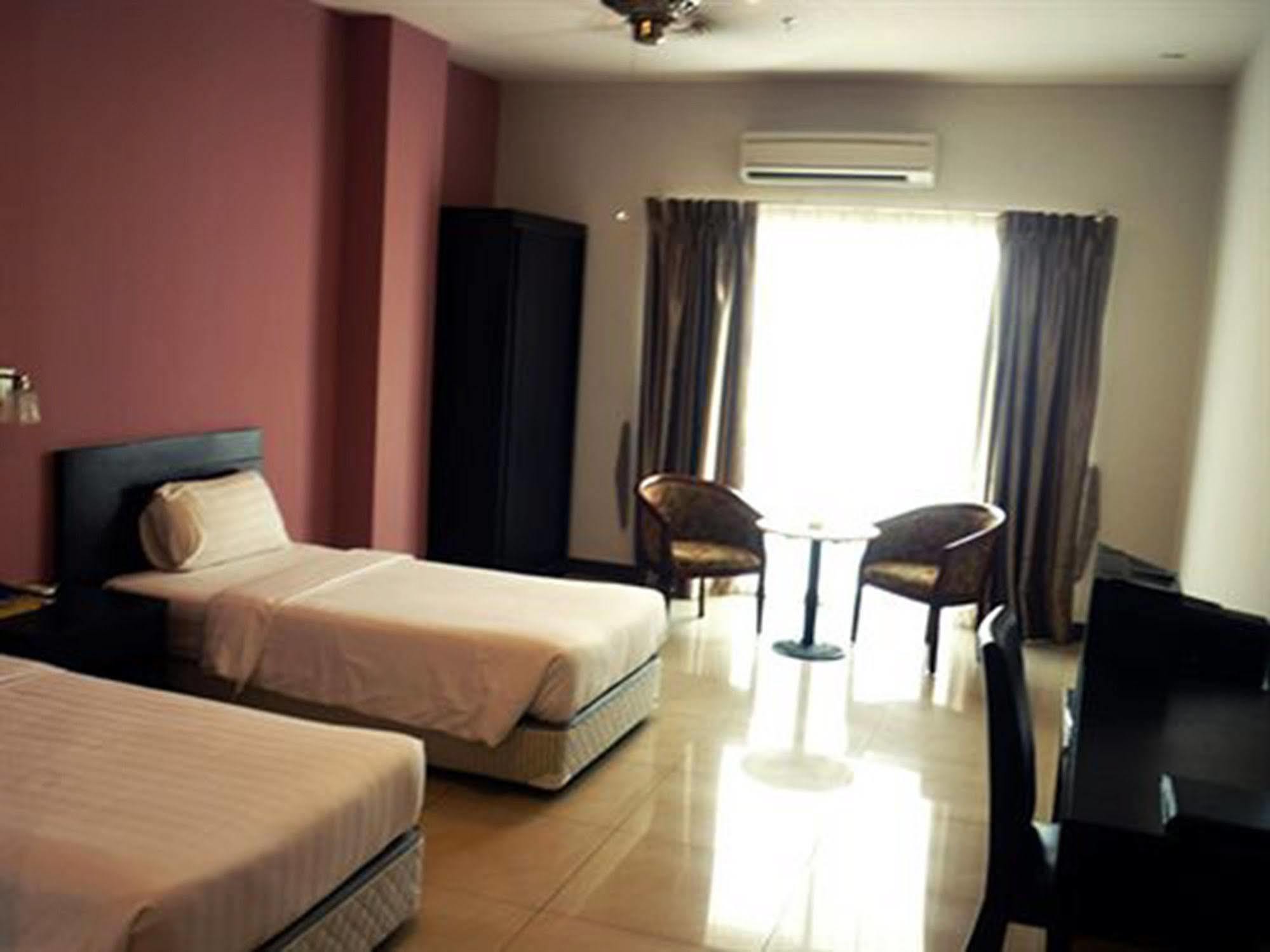 Tower Regency & Hotel